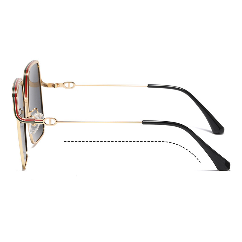 Women’s Gold Frame Polarized Sunglasses